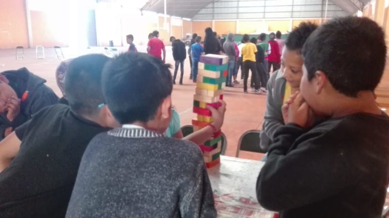 En Ayometla realizan Juegos lúdicos y juegos de mesa con la comunidad infantil