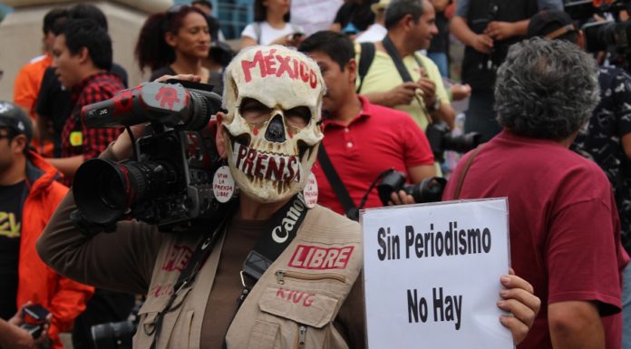 Policías Estatales intentan intimidar a periodista de Tlaxcala