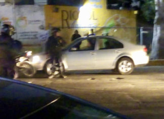 POLICÍA EN ESTADO DE EBRIEDAD PROVOCA ACCIDENTE VIAL EN ZACATELCO