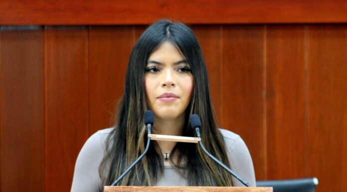 Presenta Lorena Ruíz iniciativa de certificación de agentes de ministerio público