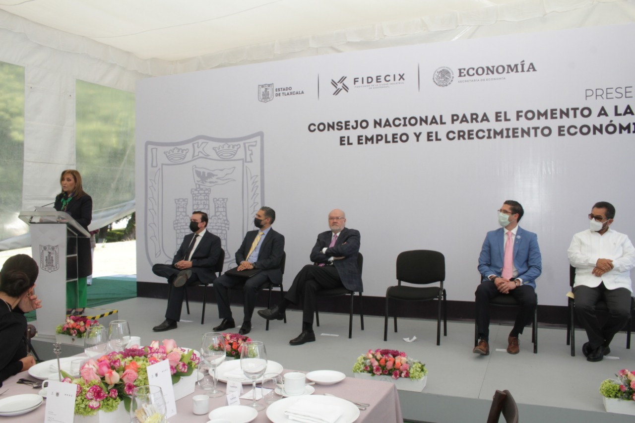 GOBIERNOS ESTATAL Y FEDERAL MUESTRAN BENEFICIOS DEL COFINECE A REPRESENTANTES DEL SECTOR EMPRESARIAL