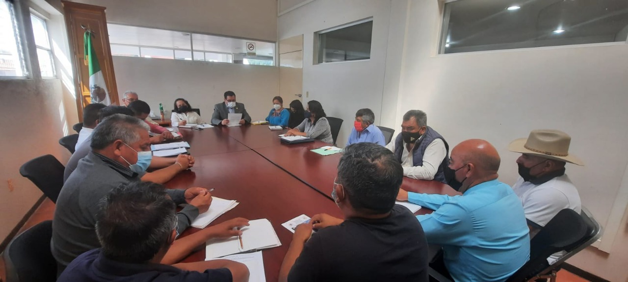 PRESENTAN TRANSPORTISTAS PROPUESTA DE SEGURIDAD EN UNIDADES