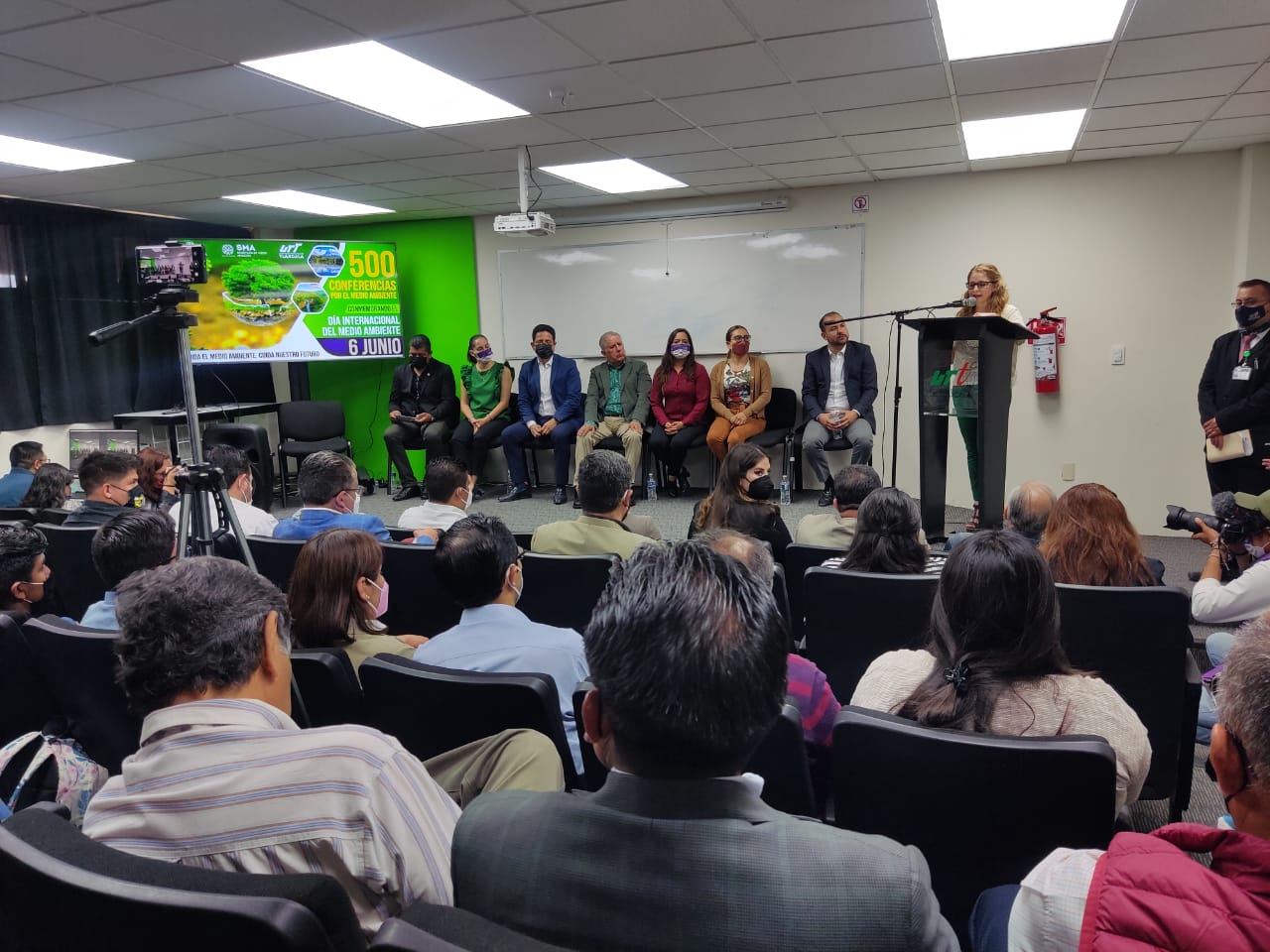 PARTICIPAN UTT Y SMA EN CICLO DE “500 CONFERENCIAS POR EL MEDIO AMBIENTE”