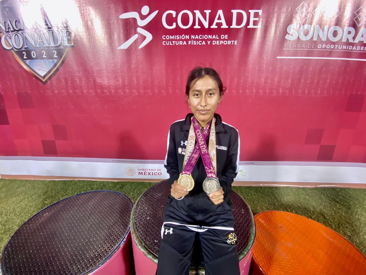 ELIZABETH TUXPAN SUBE AL PÓDIUM EN NACIONALES CONADE 2022
