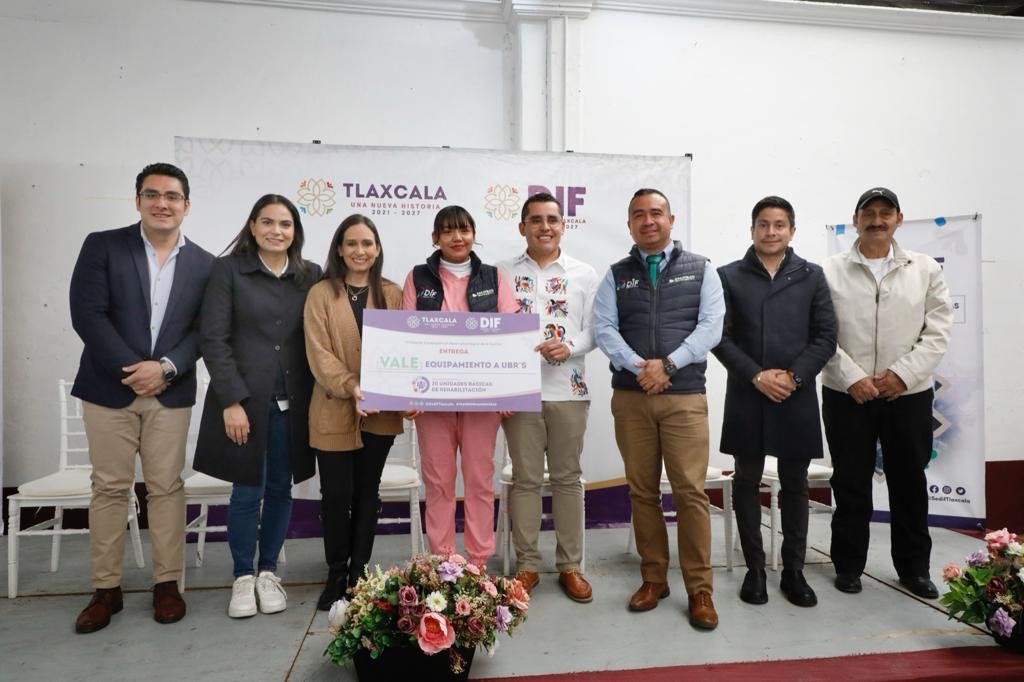 ENTREGA SEDIF EQUIPO DE ELECTROTERAPIA A 30 UNIDADES BÁSICAS DE REHABILITACIÓN