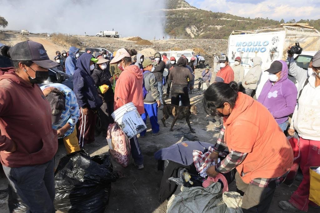 GOBERNADORA DECLARÓ EMERGENCIA AMBIENTAL POR INCENDIO EN RELLENO SANITARIO DE PANOTLA