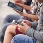 Adolescentes mexicanos dedican más de 4 horas diarias al celular: ¿qué buscan y cómo afecta su desarrollo?