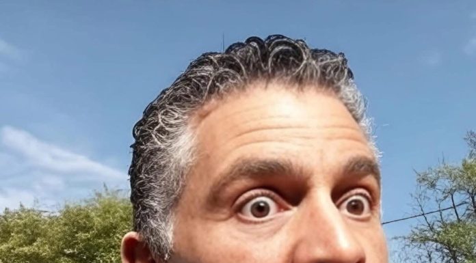 Acusan a Alfonso Sánchez García de simular apoyo ciudadano con bots en redes sociales