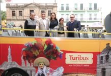 TLAXCALA FORTALECE LA OFERTA TURÍSTICA DE LA CAPITAL CON LA ENTREGA DE UN TURIBÚS