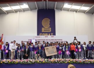 ENTREGA GOBERNADORA 40 MIL UNIFORMES GRATUITOS A ESTUDIANTES DE TLAXCALA