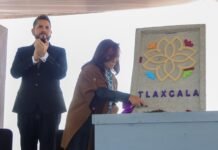 COLOCAN PRIMERA PIEDRA DEL NUEVO AUDITORIO DE LA CIUDAD DE LA CULTURA