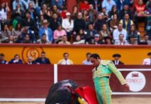 JOSÉ LUIS ANGELINO DE ARRIAGA SE DESPIDE DE LOS RUEDOS CON TRES OREJAS EN “TLAXCALA, LA FERIA DE FERIAS 2026”